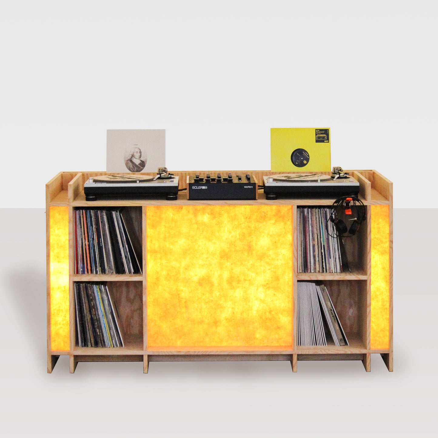 [MUSICAL FURNITURE 001]